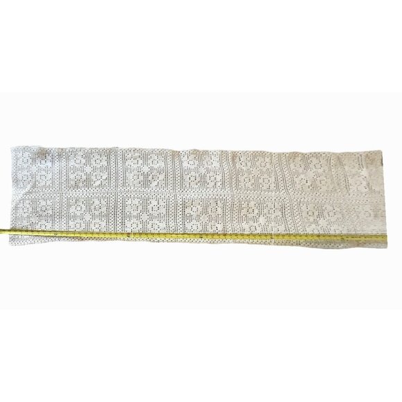 Hand-Crocheted Cream Cotton Table Runner 68" X 18" Floral Pattern Thick Thread - Picture 9 of 9